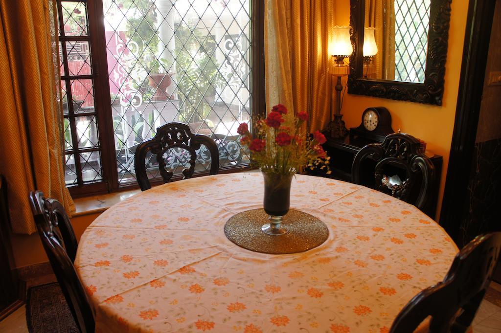 Sirohi House Нью-Дели Экстерьер фото
